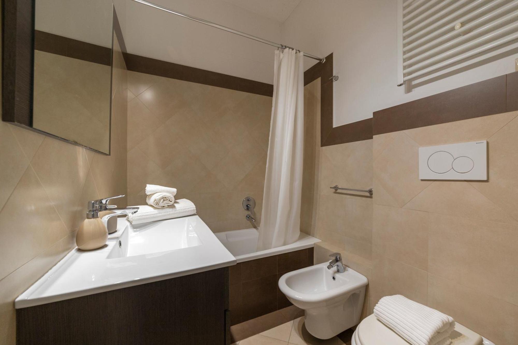 Porta Romana Comfy Apartment มิลาน ภายนอก รูปภาพ