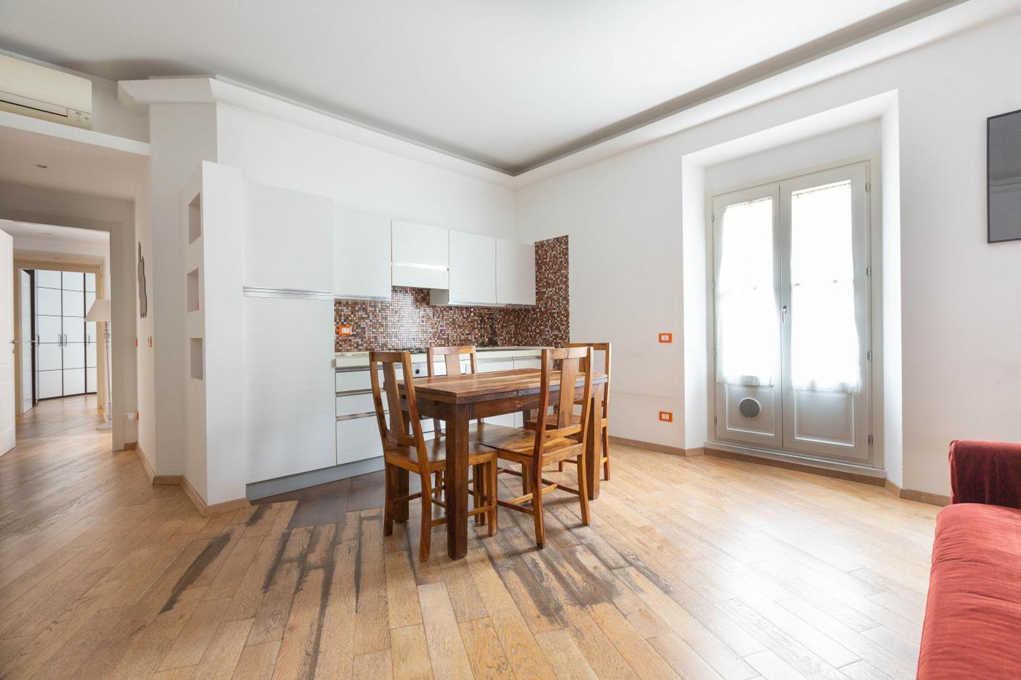 Porta Romana Comfy Apartment มิลาน ภายนอก รูปภาพ
