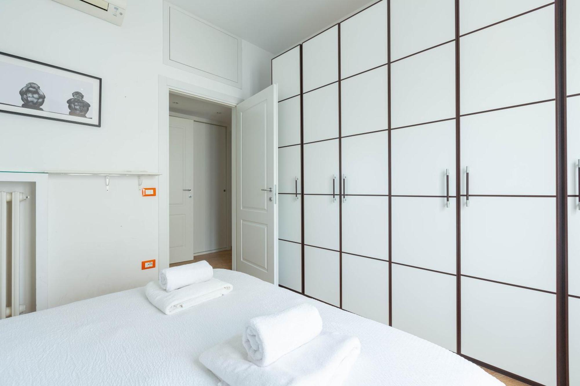 Porta Romana Comfy Apartment มิลาน ภายนอก รูปภาพ